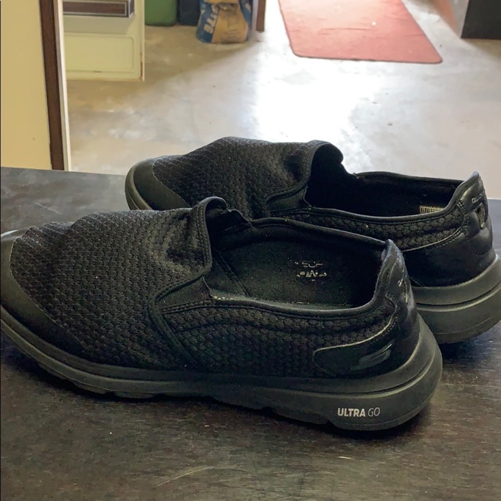 Shoes - Picture 2 of 5